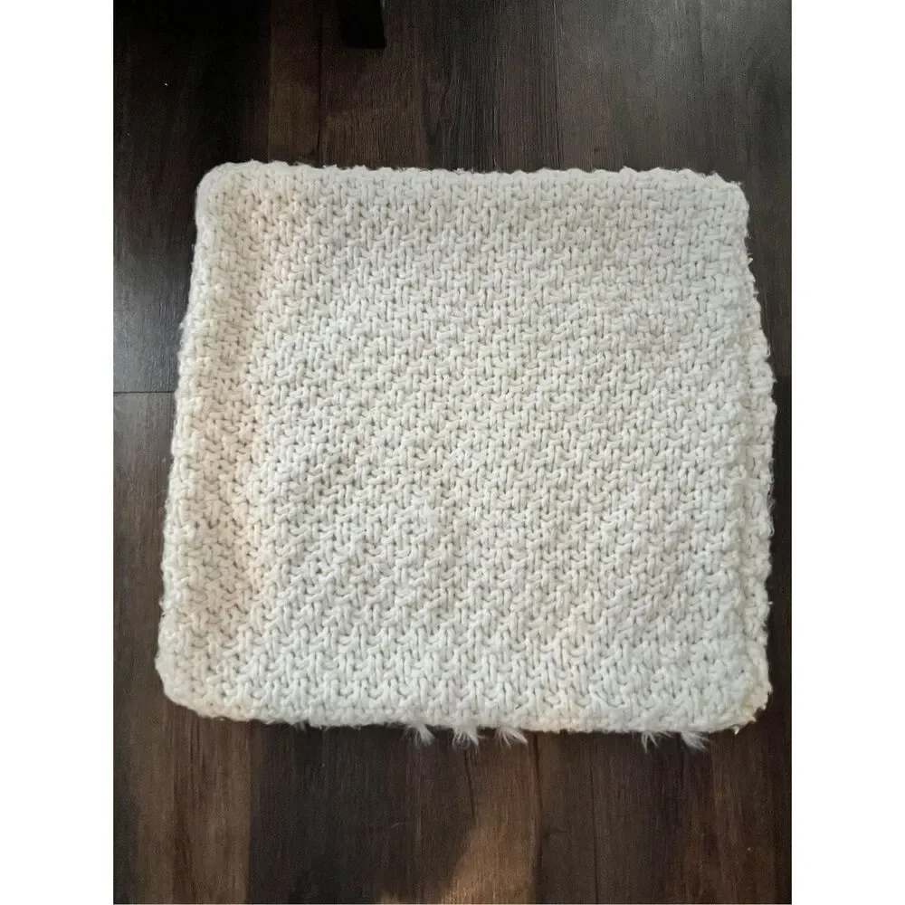 Pottery Barn Cable Knit Faux Fur Pillow Cover wool blend Christmas